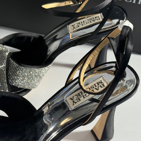 Badgley Mischka Women's Brinlee Heel luxury casual Sandals, NEW pick size - Picture 9 of 15